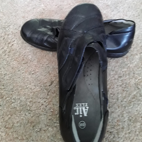 Air Flex black loafers flat heel size 8.5W - Picture 1 of 5